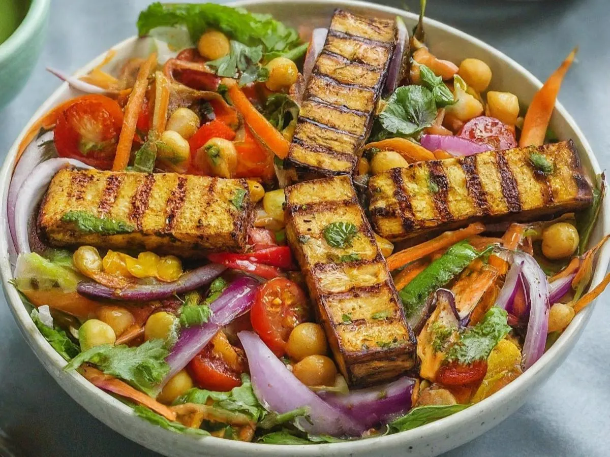 Tandoori Tofu Entree Salad with Mint Chutney Dressing (Vegan) Tandoori Tofu Entree Salad with Mint Chutney Dressing (Vegan)