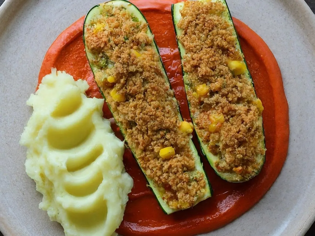 Roasted Stuffed Zucchini with Mashed Potatoes