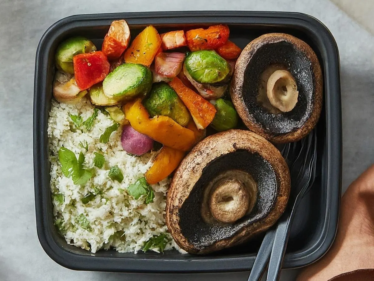 Herb Roasted Portobello Mushrooms w/ Roasted Veg & Rice Pilaf (Allergen Free)