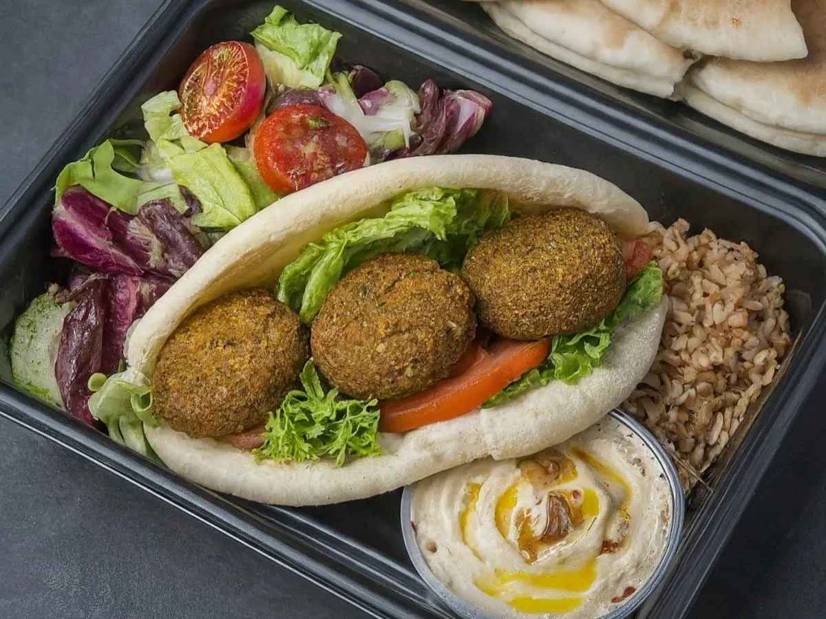 Falafel Gyro Box [16 oz]