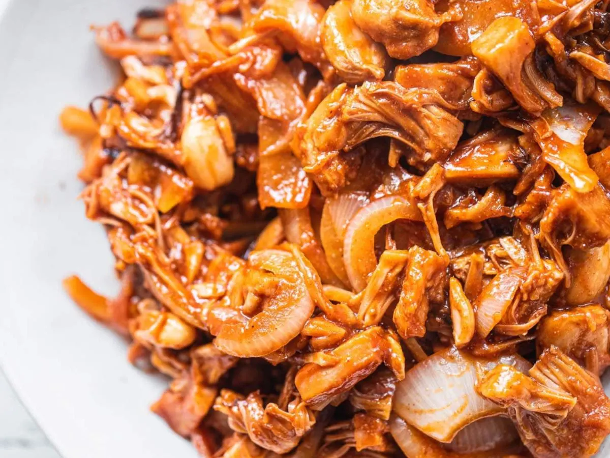 Vegan Jackfuit Pulled "Pork" Vegan Jackfuit Pulled "Pork"