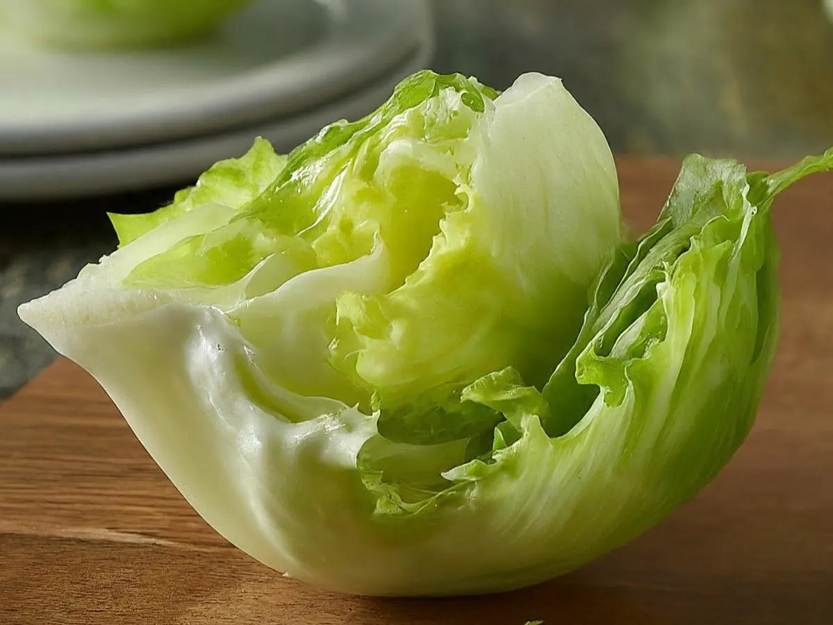 Iceberg Lettuce (Cups) Iceberg Lettuce (Cups)