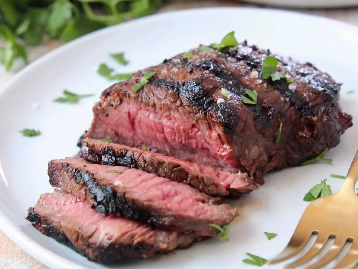 Grilled Sliced Sirloin Steak Grilled Sliced Sirloin Steak