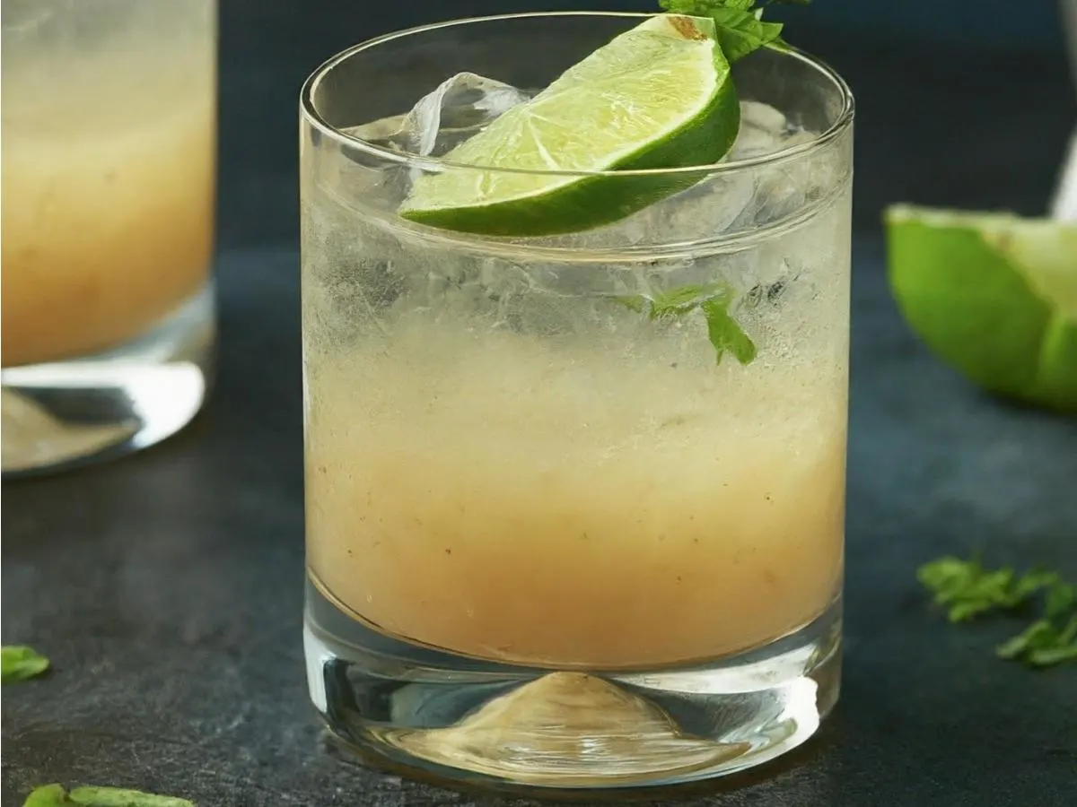 Virgin Pear "Gin" and Tonic Virgin Pear "Gin" and Tonic