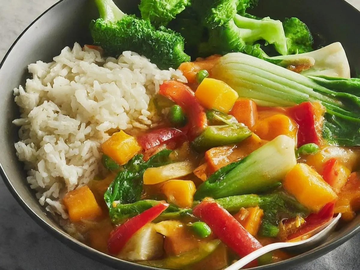 Chop Suey with Rice & Peas Chop Suey with Rice & Peas