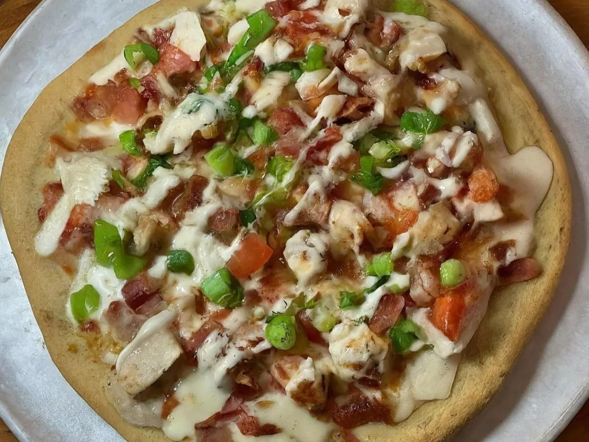 10" Small Gluten Free Chicken Club Pizza 10" Small Gluten Free Chicken Club Pizza
