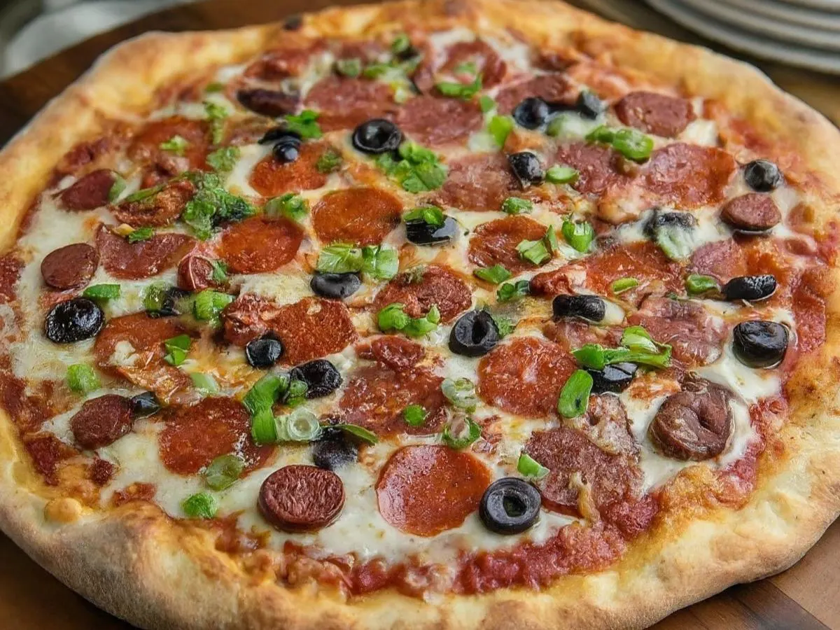 12" Medium Garlic Tuscan Pizza 12" Medium Garlic Tuscan Pizza