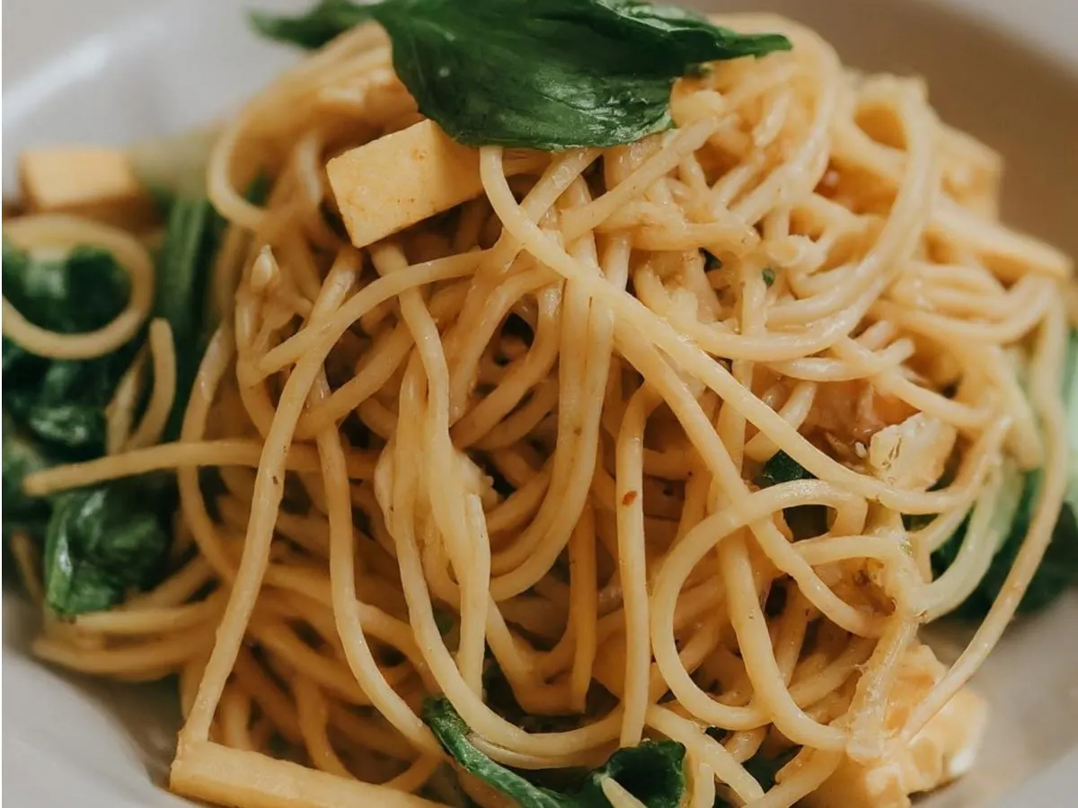 Spaghetti Kee Mao with Tofu Spaghetti Kee Mao with Tofu