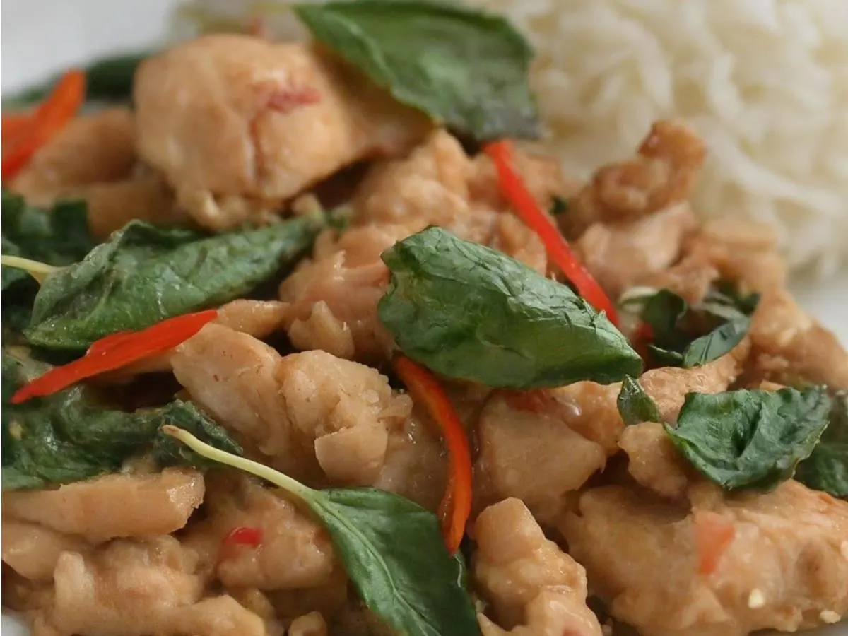 Spicy Basil Chicken Stir-Fry Spicy Basil Chicken Stir-Fry