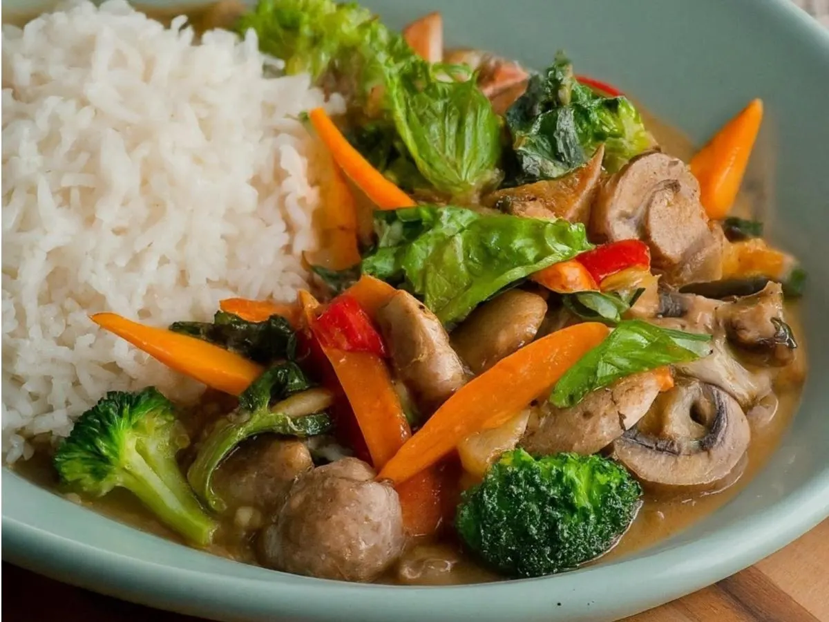 Spicy Basil Vegetable Stir-Fry Spicy Basil Vegetable Stir-Fry