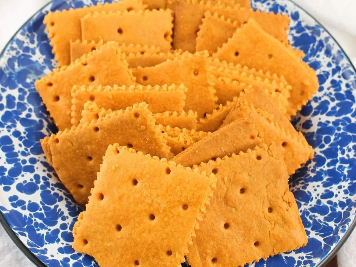 Crackers Crackers