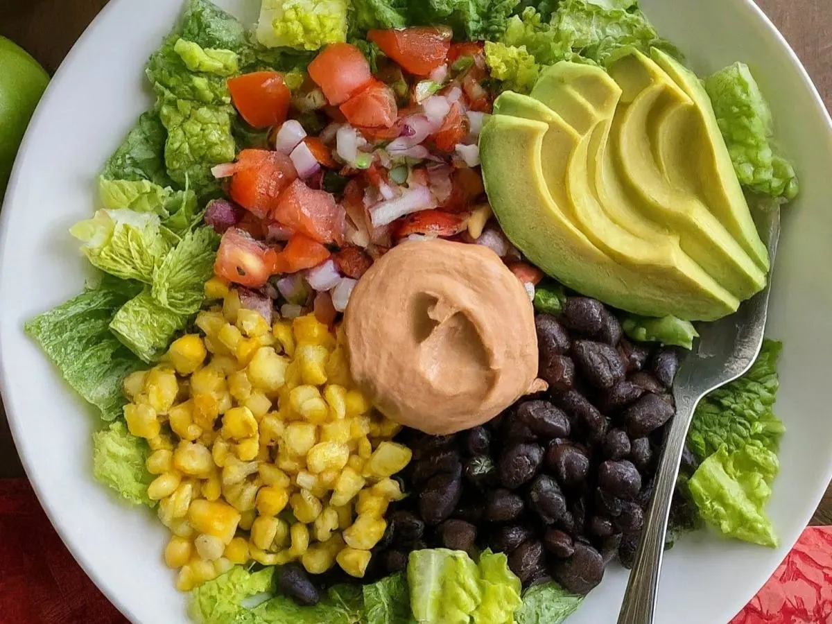 Santa Fe Salad with Avocado and Ranch Dressing Santa Fe Salad with Avocado and Ranch Dressing