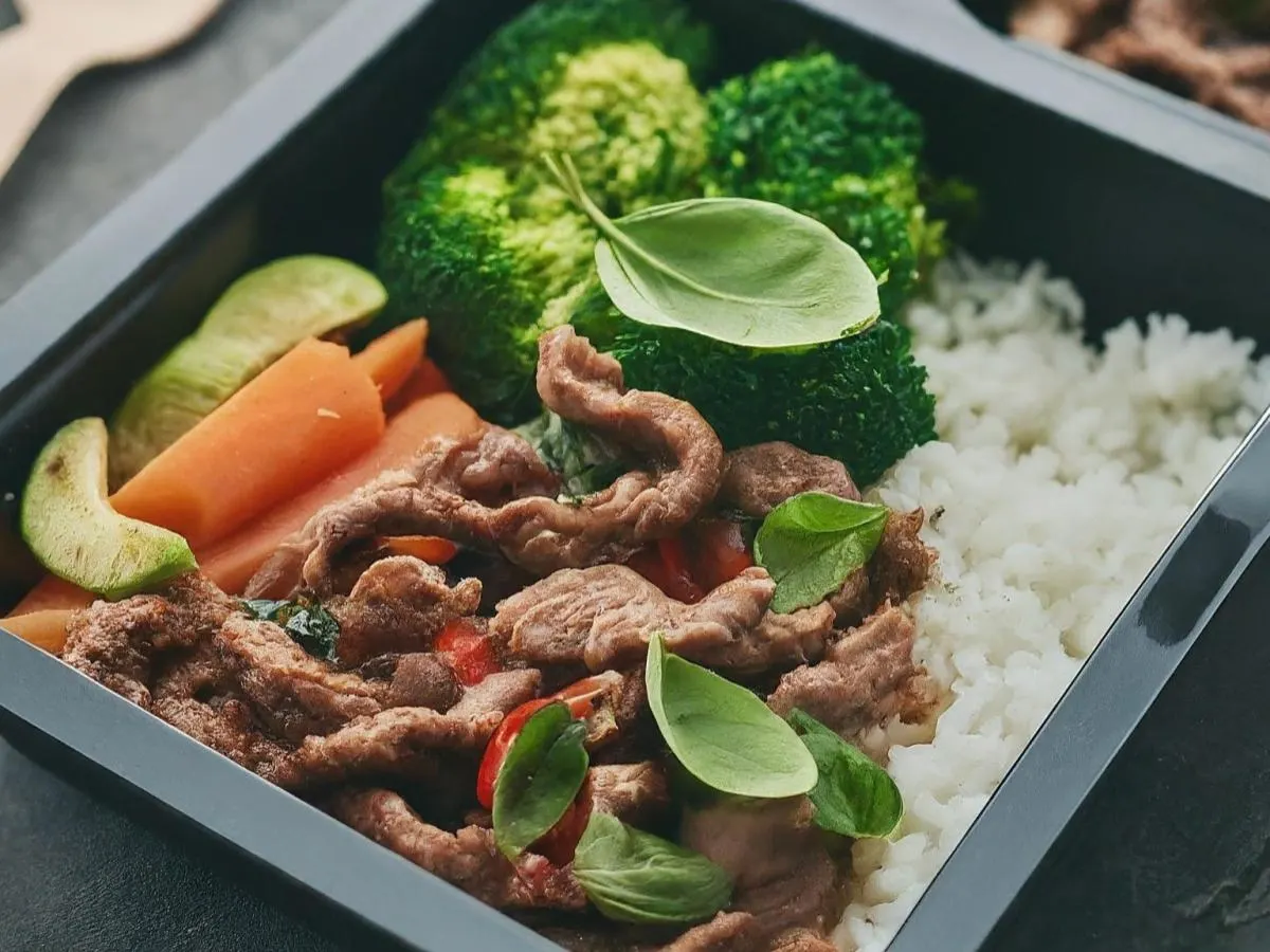 Thai Beef Basil with Veggies and Rice Thai Beef Basil with Veggies and Rice