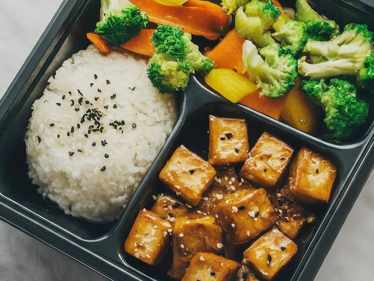 Teriyaki Tofu with Veggies and Rice Teriyaki Tofu with Veggies and Rice