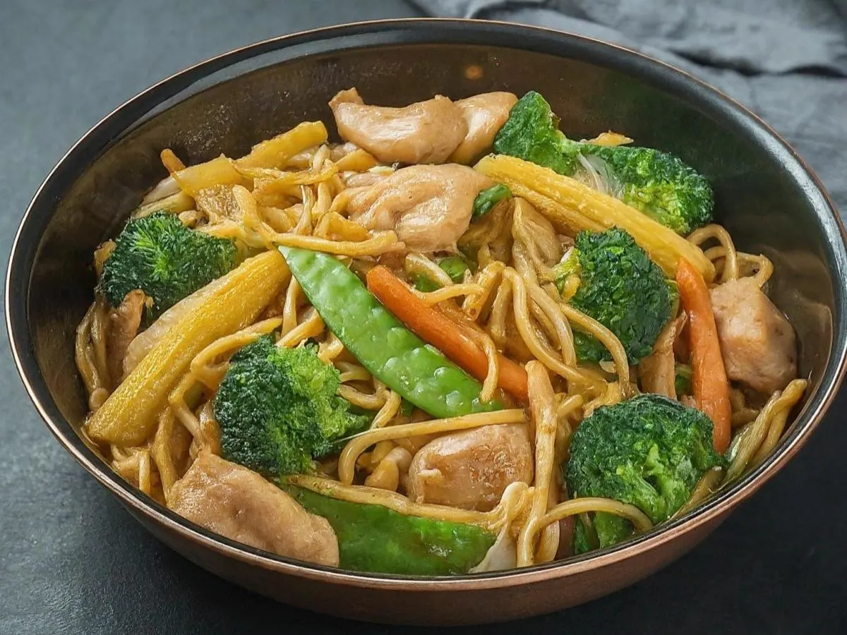 Chicken Lo Mein