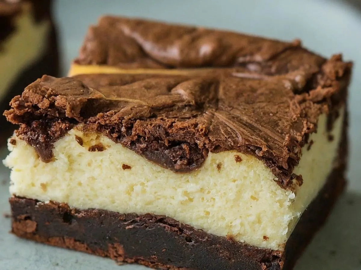 Cheesecake Brownie