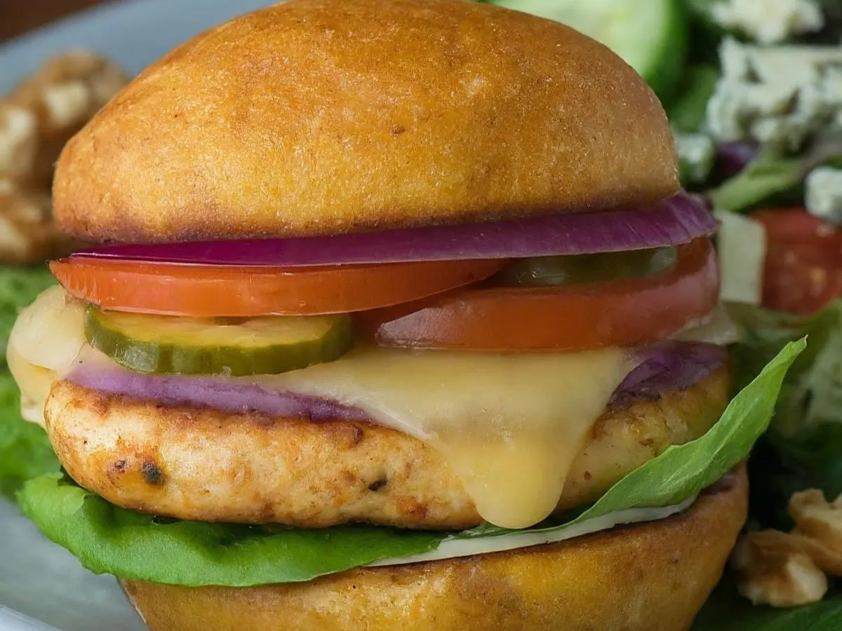 Chicken Burger with Mixed Green Salad