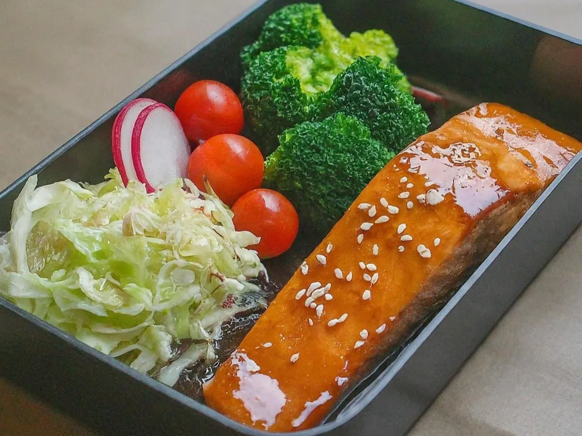 Light Carb Teriyaki Salmon Bento Box Light Carb Teriyaki Salmon Bento Box