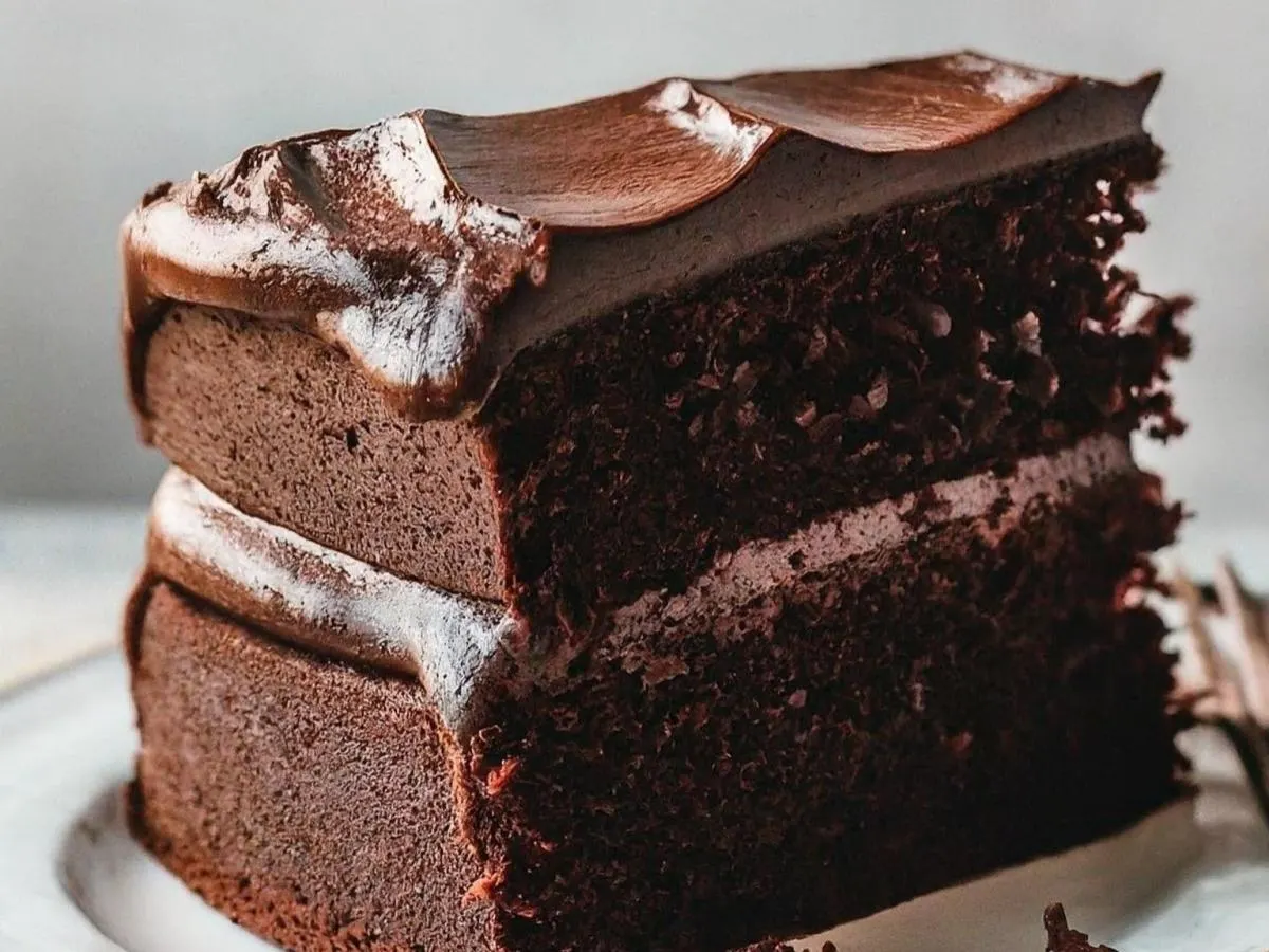 Rich Velvet Chocolate Cake Rich Velvet Chocolate Cake