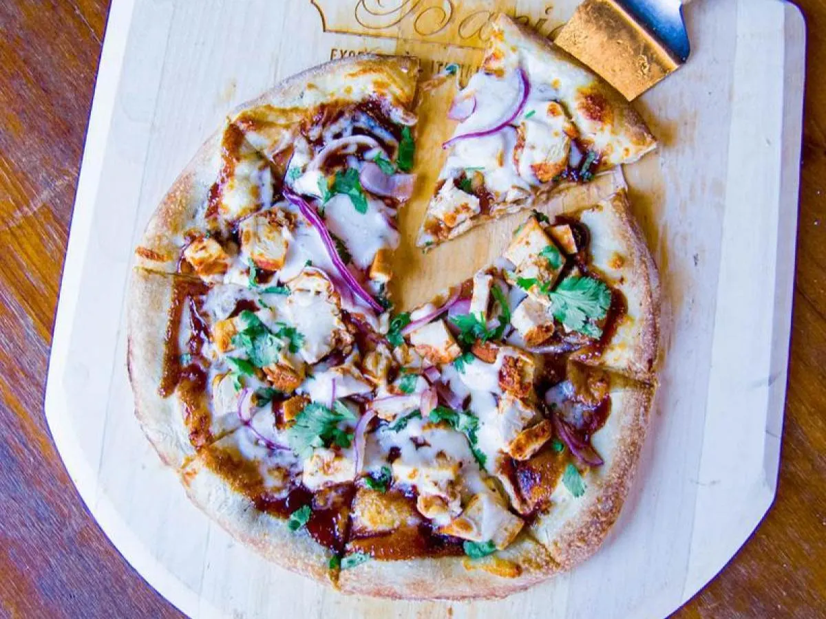 Large BBQ Chicken Pizza