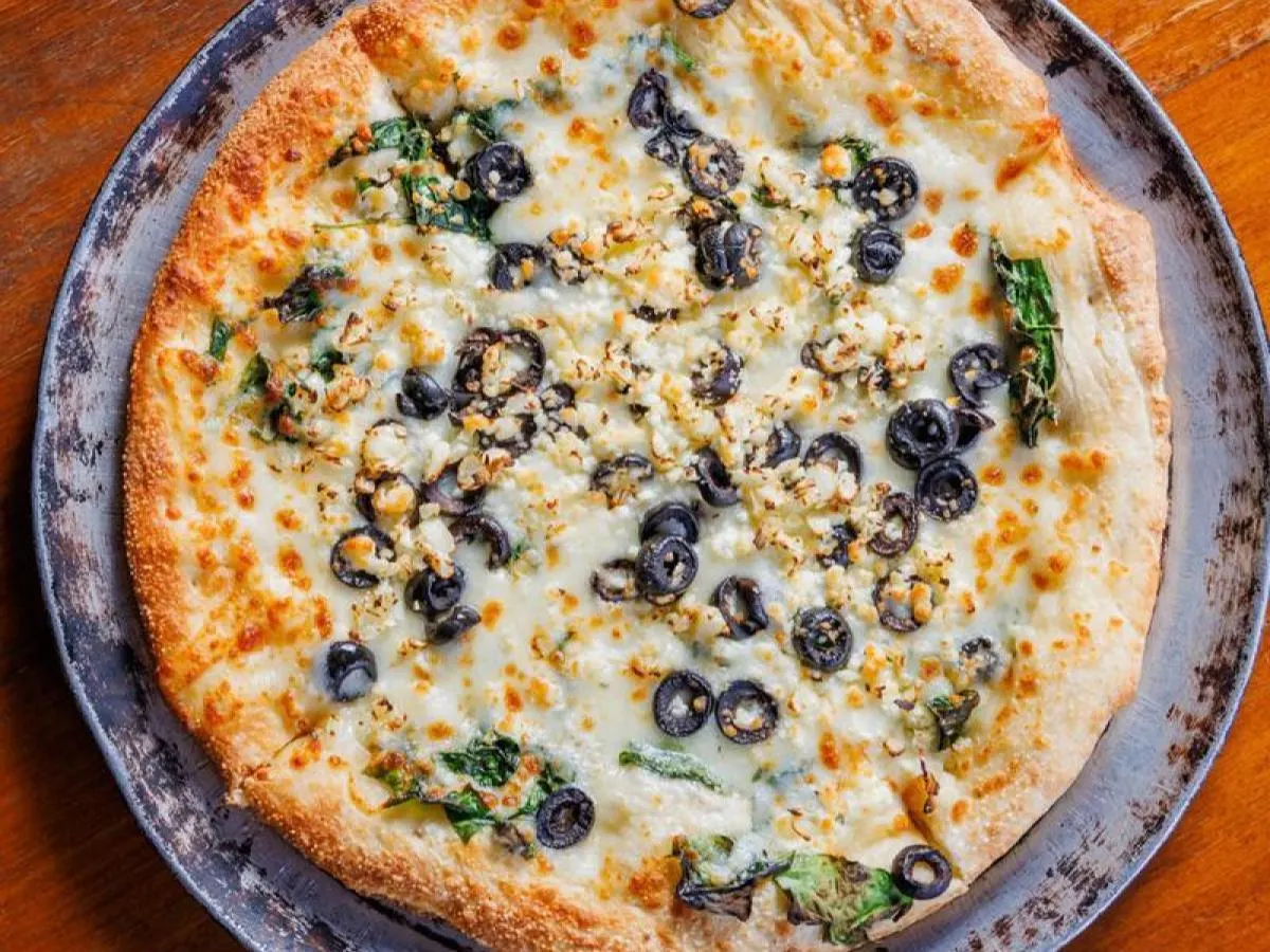 Large Greek Pizza