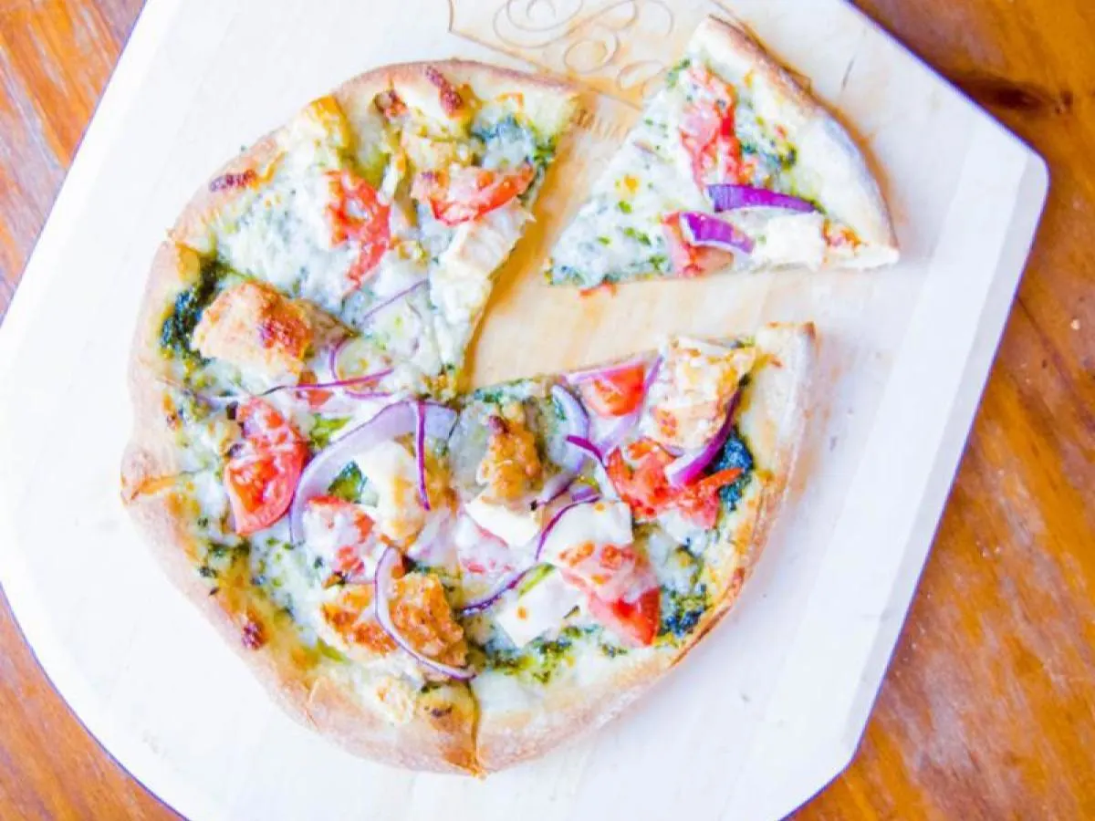 Large Pesto Parmesan Pizza