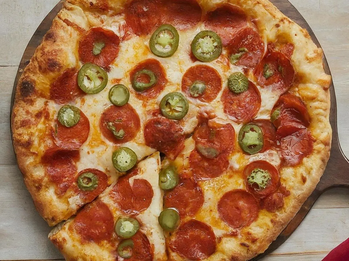 Large GF Pepperoni Jalapeno Pizza