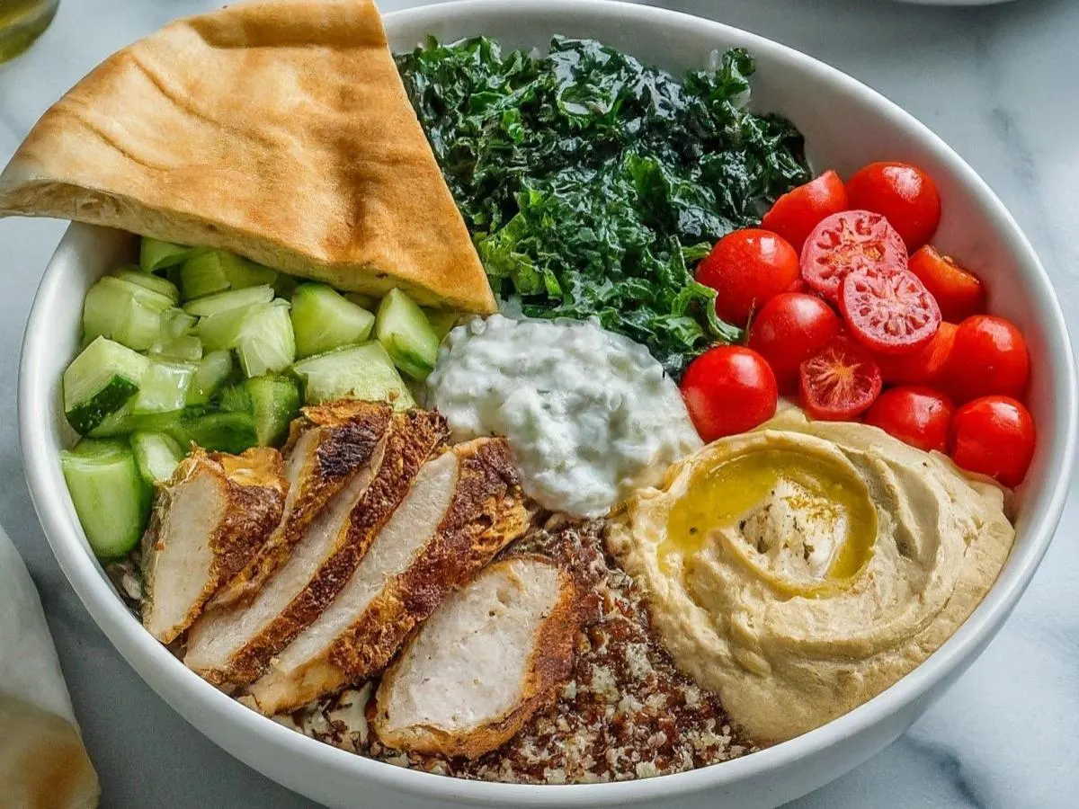 Gyro Bowl with Mediterranean Chicken Gyro Bowl with Mediterranean Chicken