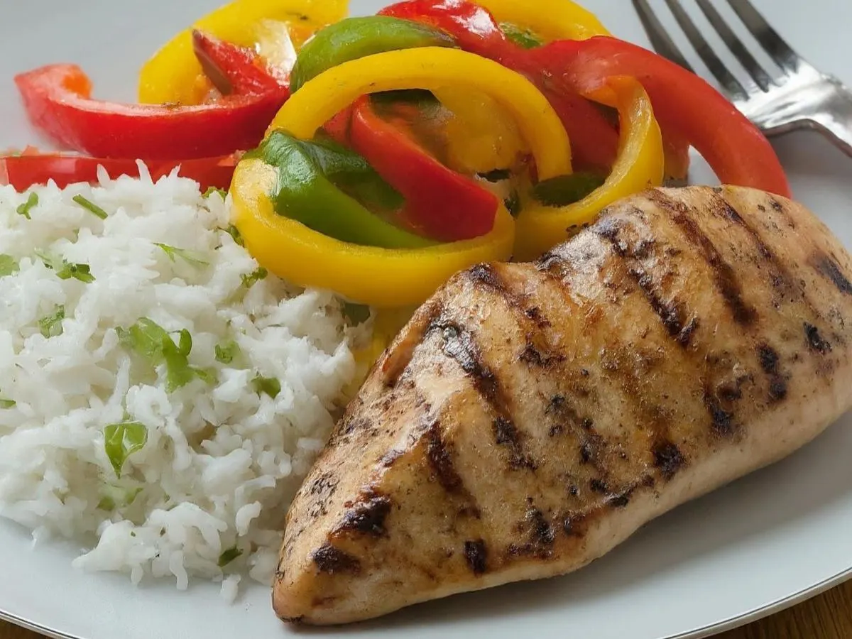  Lemon Pepper Chicken, Bell Peppers & Coconut Rice (NO Garic, Onions / Allium)
