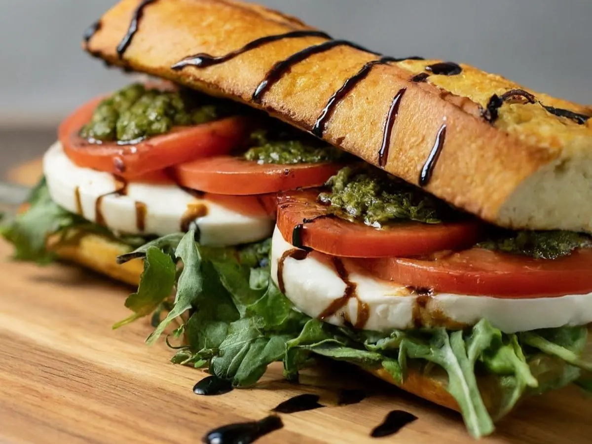Caprese Baguette Caprese Baguette
