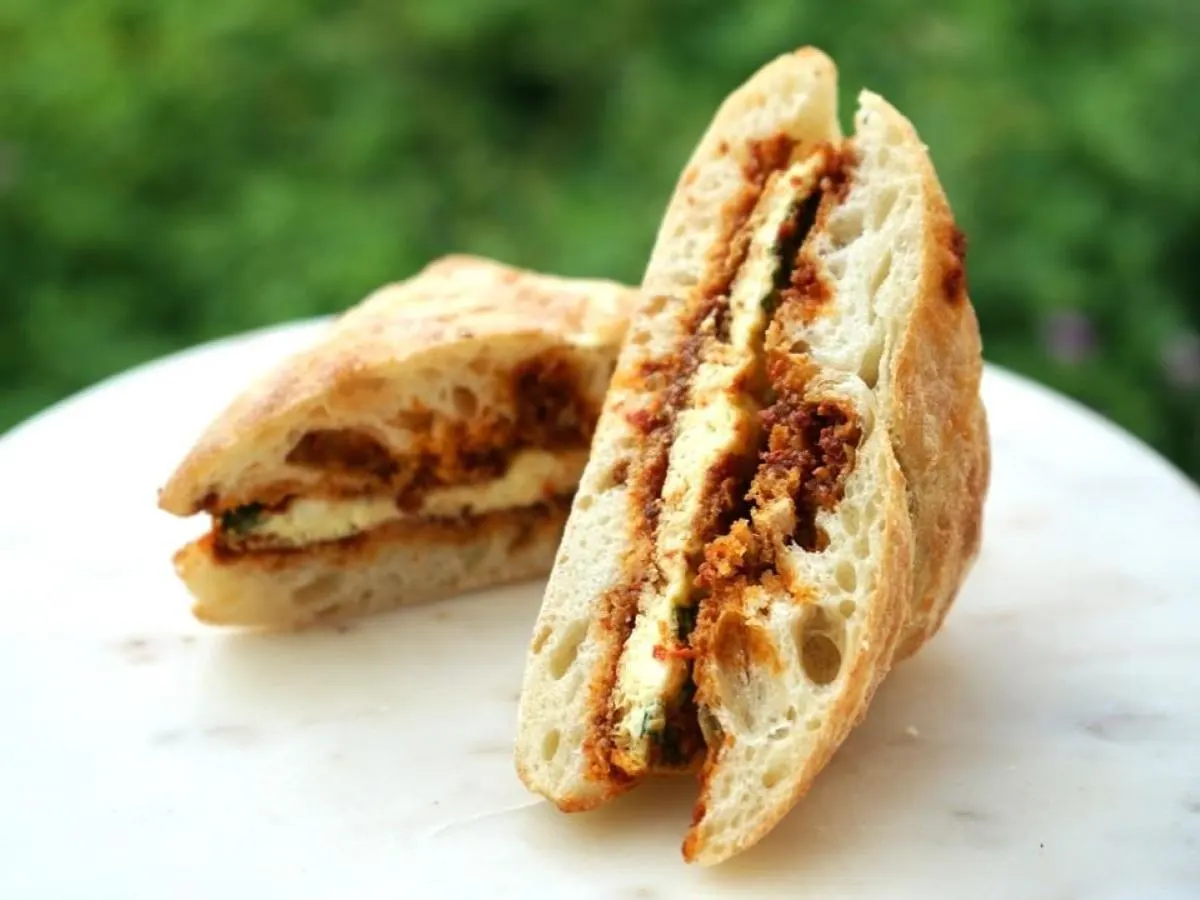 Spinach, Egg, and Feta Breakfast Sandwich
