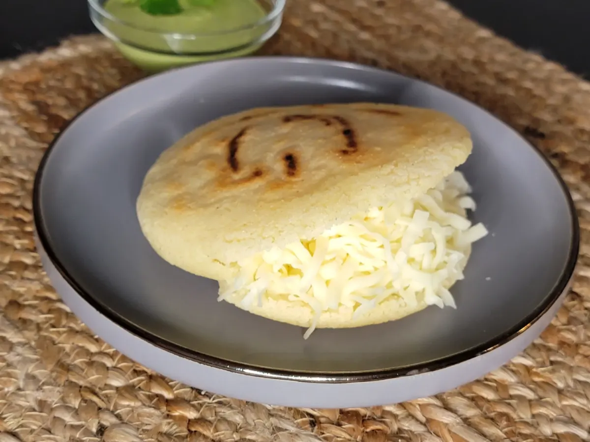 Mini Arepa Cheese