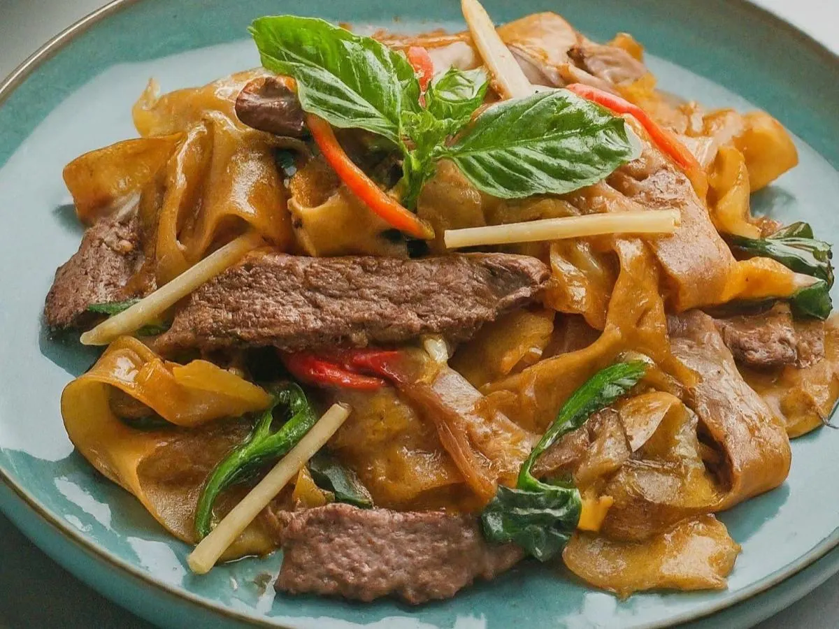Drunken Noodle Flank Steak Box Drunken Noodle Flank Steak Box