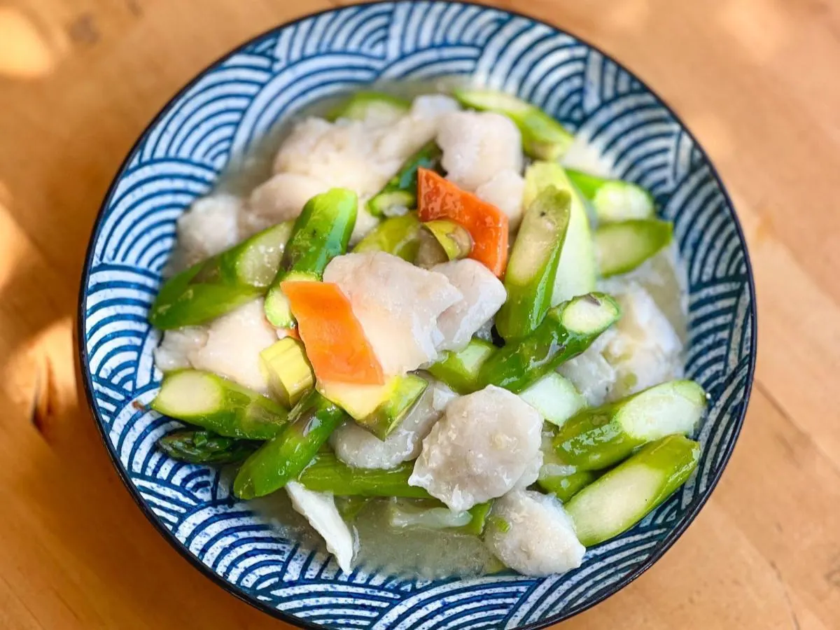 Fish with Fresh Asparagus Fish with Fresh Asparagus