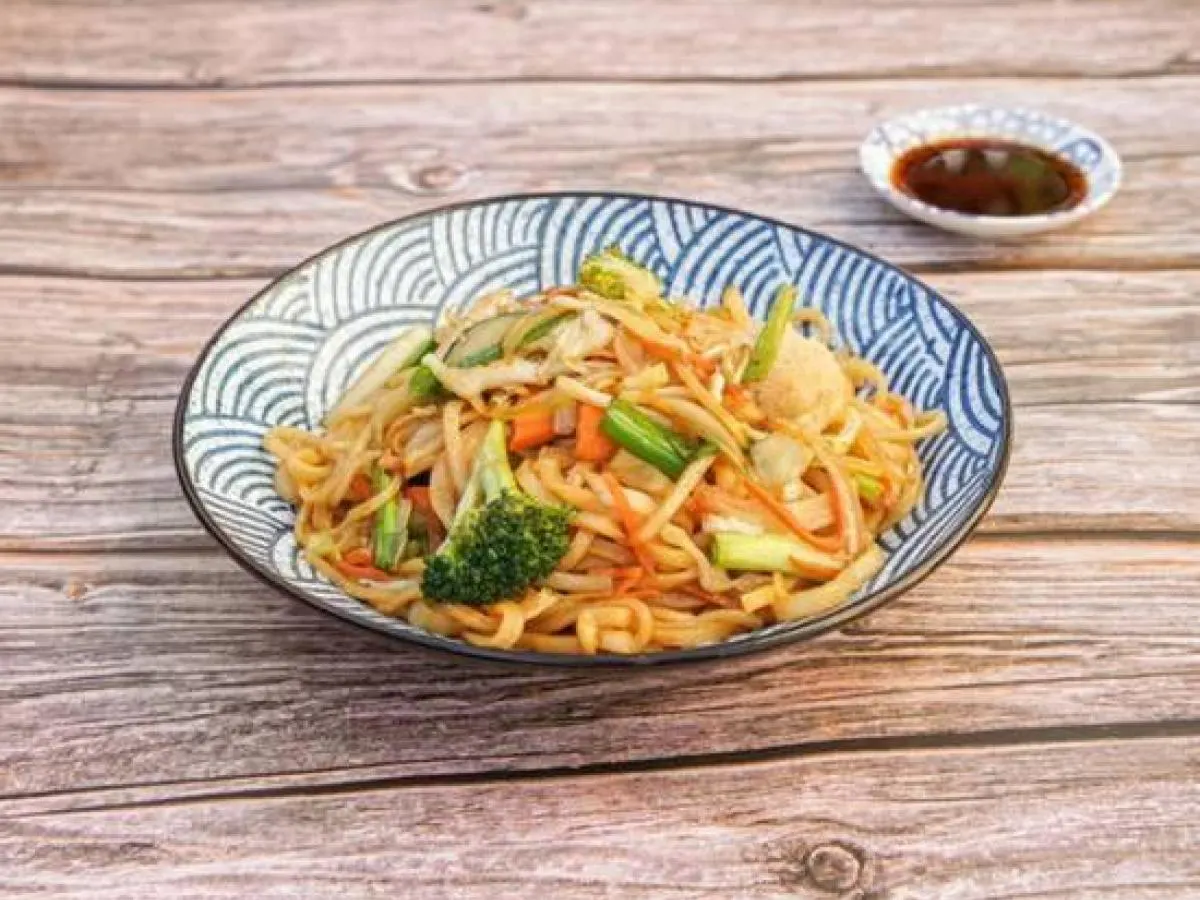 Vegetarian Stir-fried Noodles Vegetarian Stir-fried Noodles