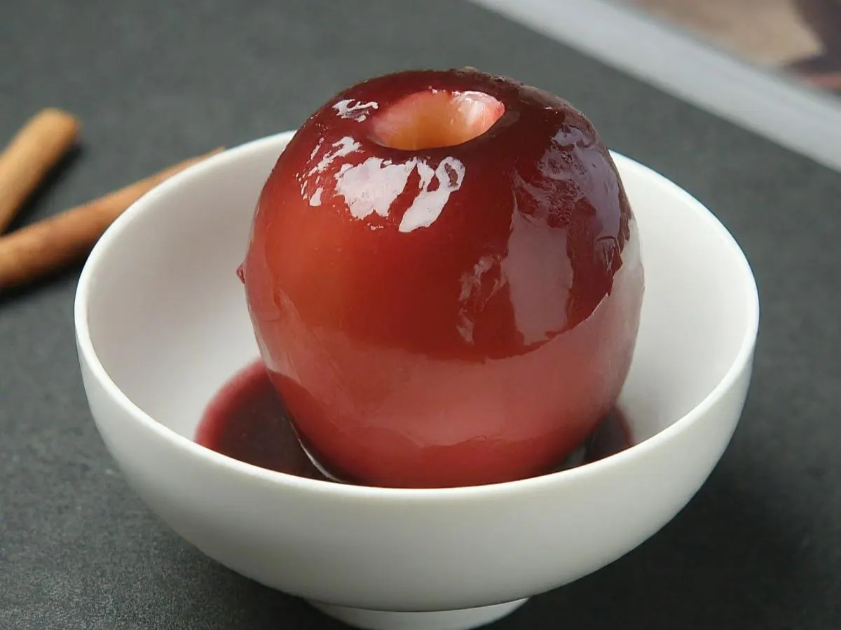 Tipsy Poached Apples Tipsy Poached Apples
