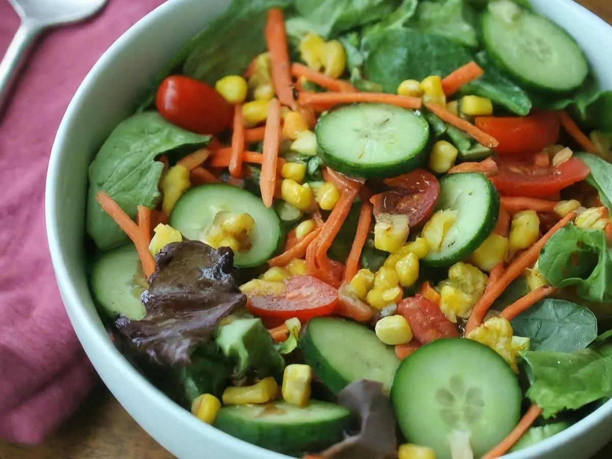 Vegan Mixed Greens Salad (No Cheese)