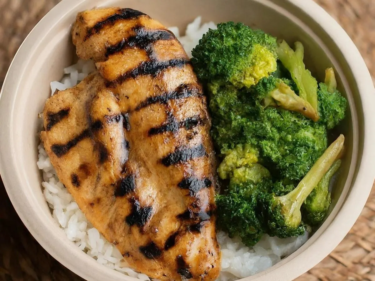 Allergen-Free Grilled Chicken with Jasmine Rice and Broccoli