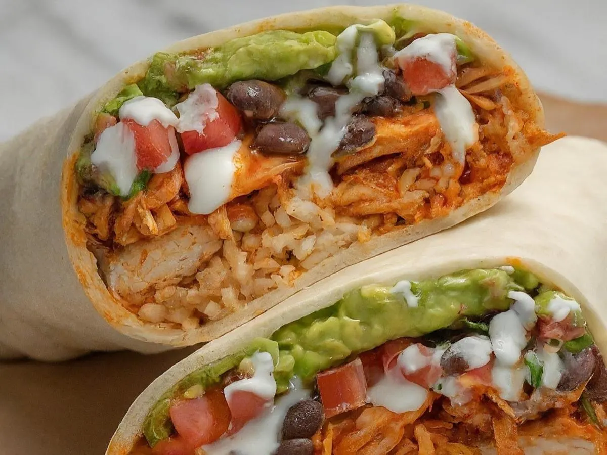 Tinga de Pollo Baby Burrito Tinga de Pollo Baby Burrito