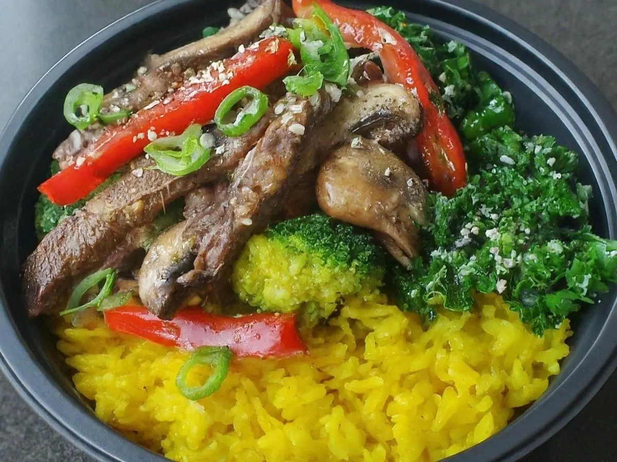 Buddha Bowl with Lemongrass Steak Buddha Bowl with Lemongrass Steak