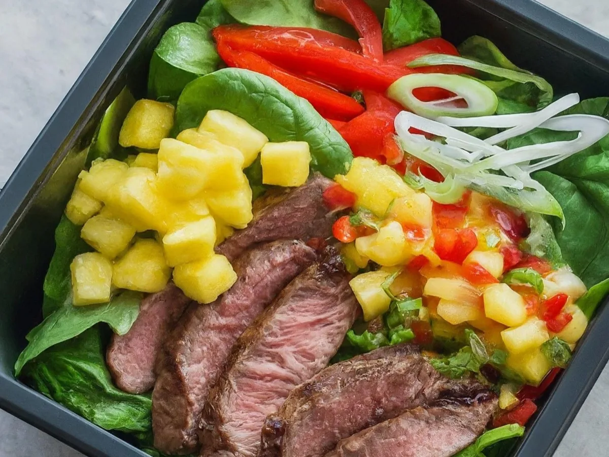 Sunshine Salad with Lemongrass Steak Sunshine Salad with Lemongrass Steak