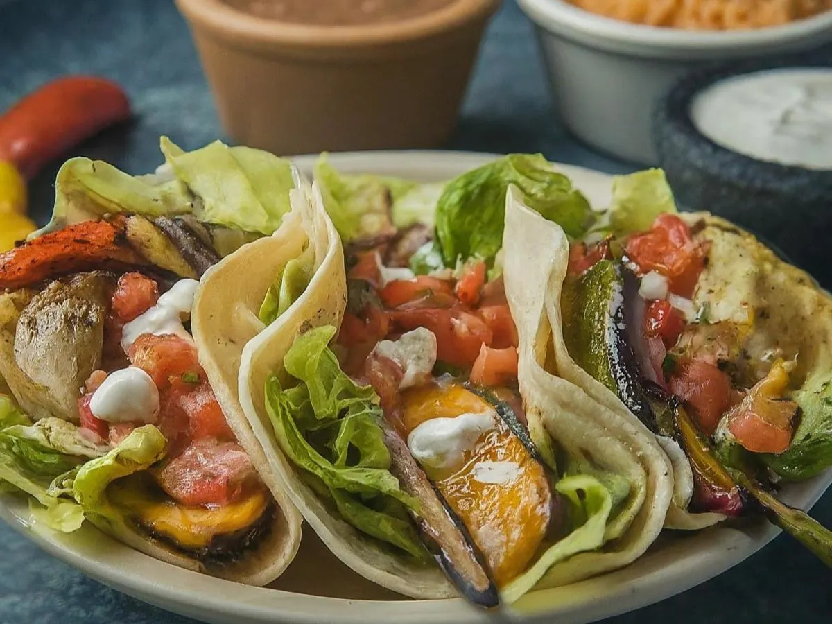 Veggie Tacos (Flour) Boxed Meal Veggie Tacos (Flour) Boxed Meal