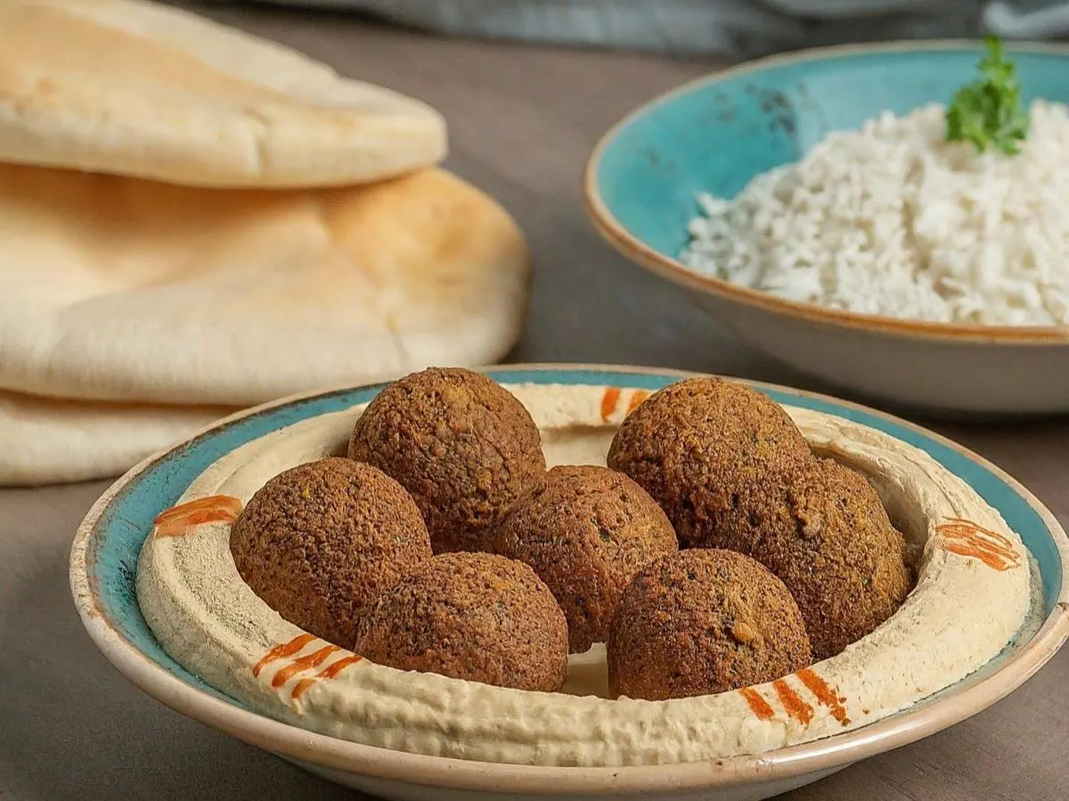 Falafel Combo with Side Rice, Hummus and Pita