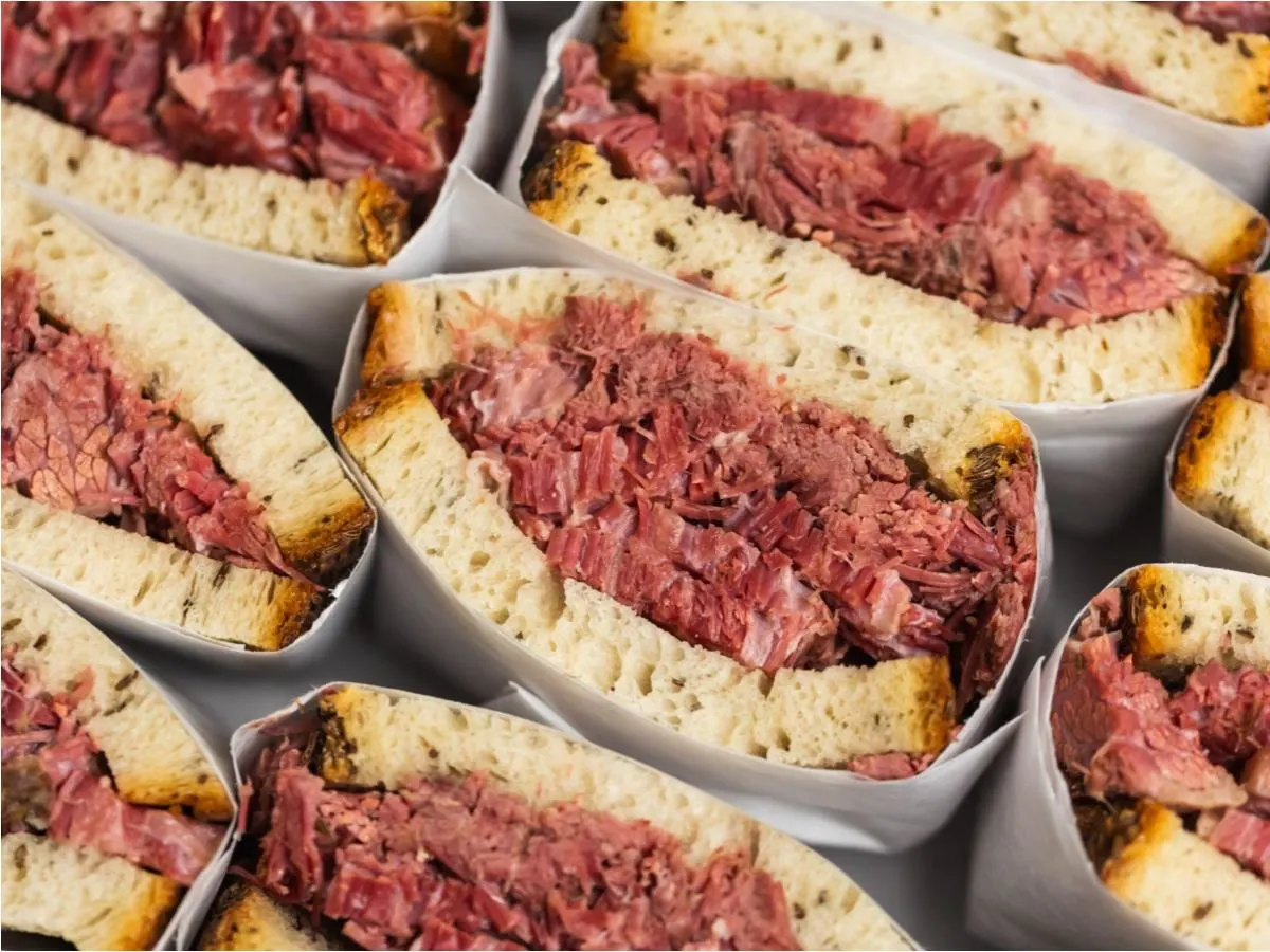 Corned Beef on Rye Platter Corned Beef on Rye Platter