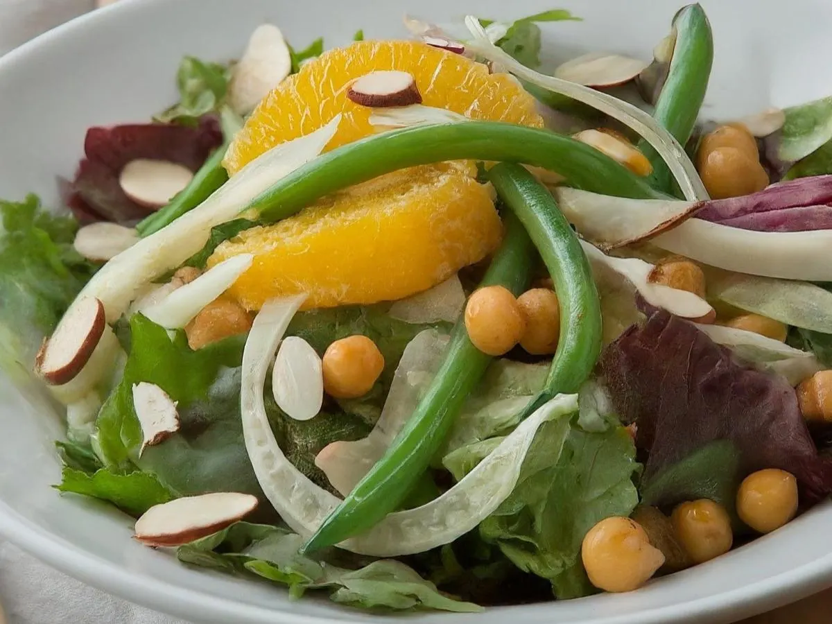 Chickpea Citrus Entree Salad (Vegan, NO CHEESE) Chickpea Citrus Entree Salad (Vegan, NO CHEESE)