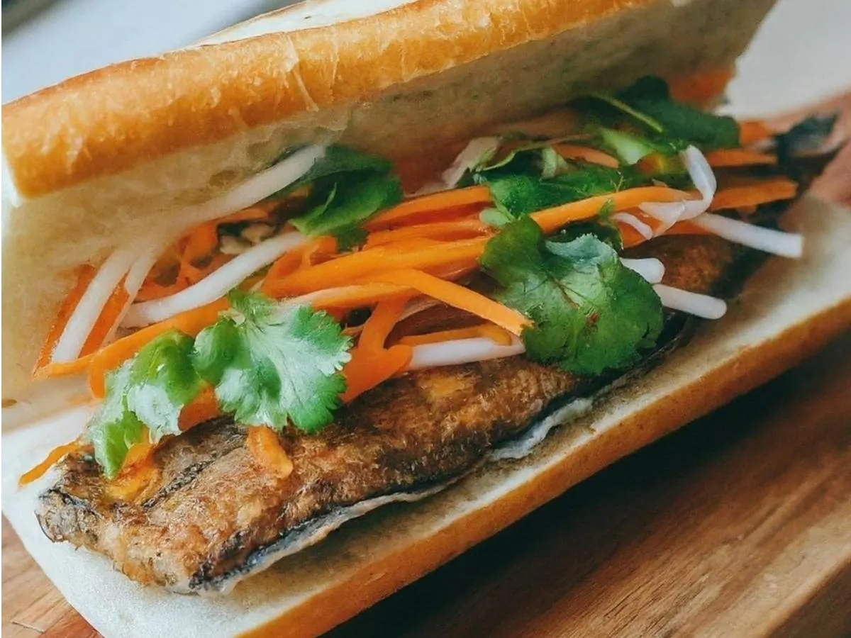 Catfish Banh mi