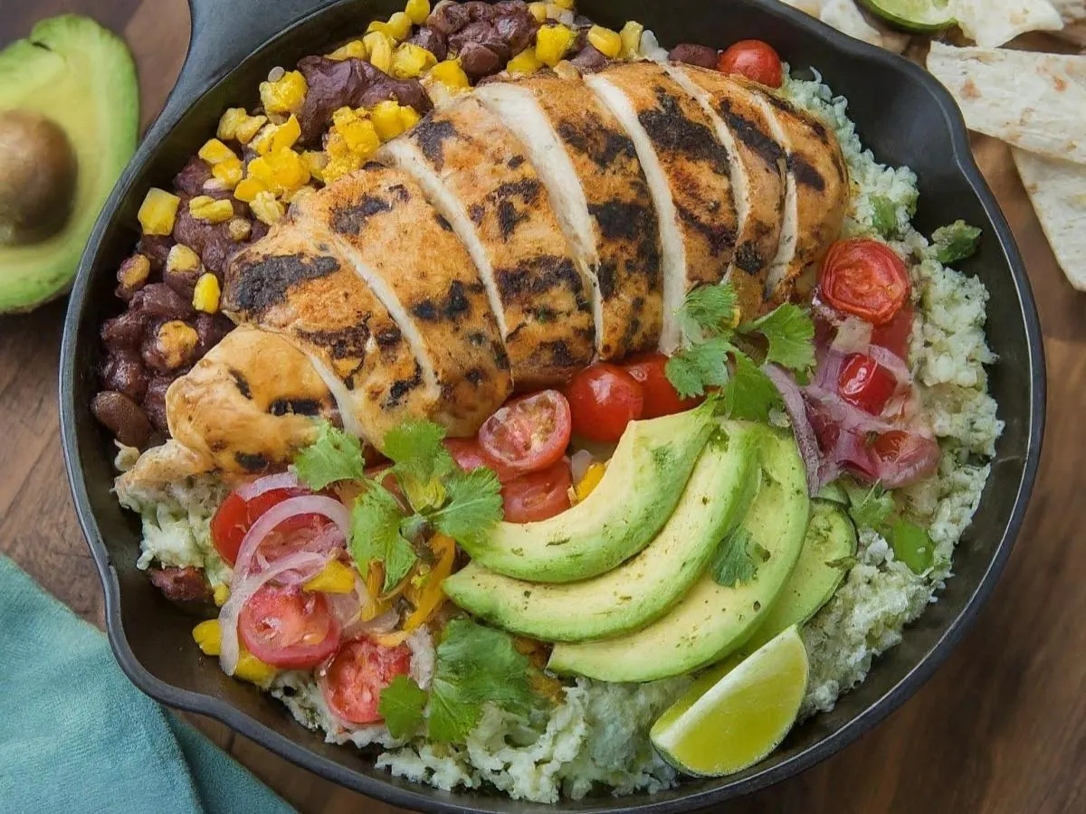 Grilled Chicken Burrito Bowl | Borracho Beans Grilled Chicken Burrito Bowl | Borracho Beans