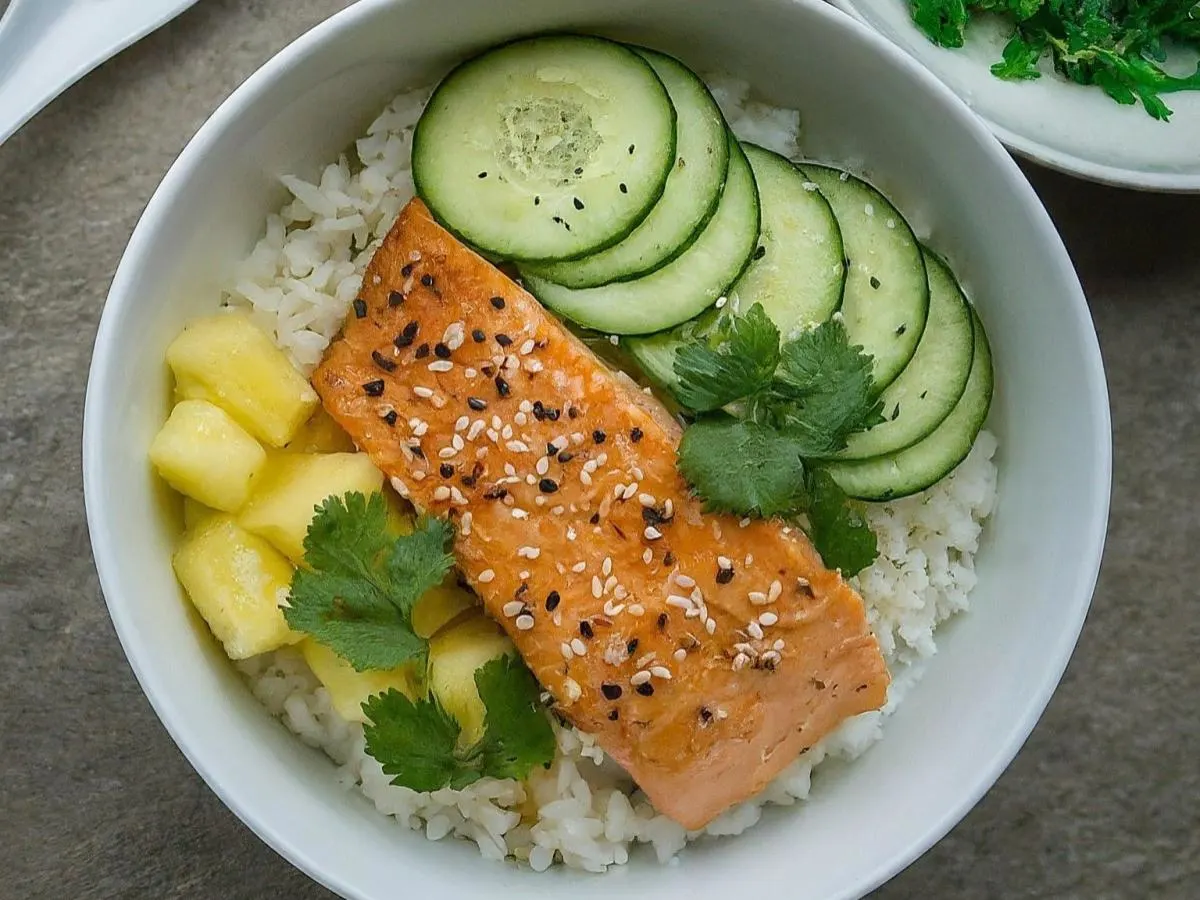 NO GARLIC OR ONION - Regular Yuzu Ponzu Salmon over White Rice NO GARLIC OR ONION - Regular Yuzu Ponzu Salmon over White Rice