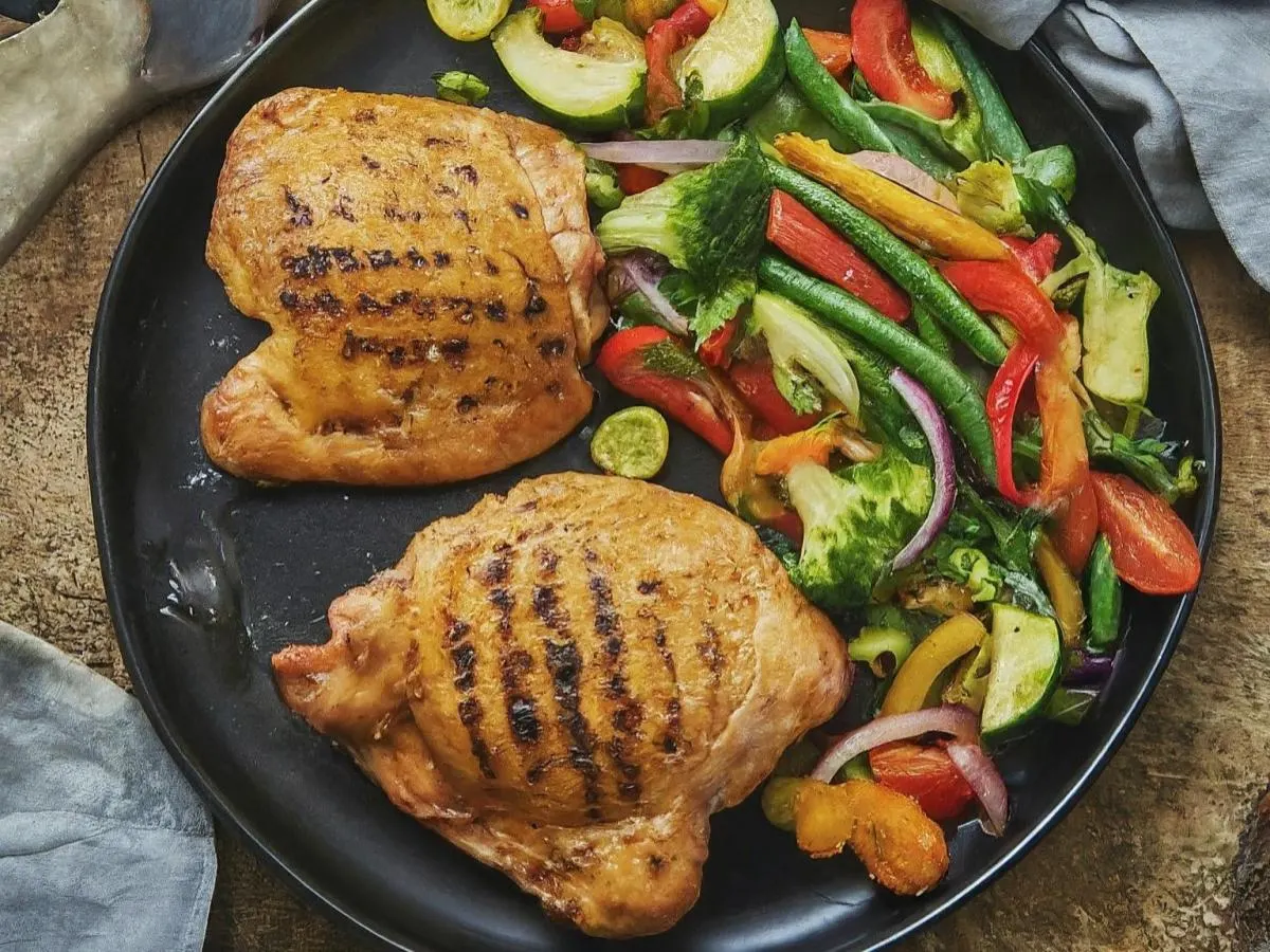 Light Carb Allergen Free Chicken with Sauteed Veggies and Salad