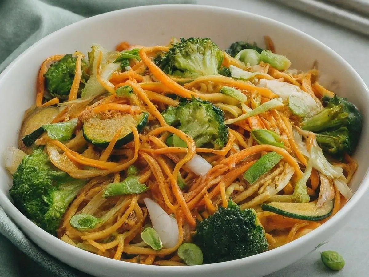 Veggie Lo Mein Boxed Meal